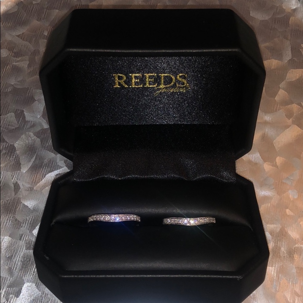 1/6CTW Diamond & 14K White Gold Curved Rings 💍💍